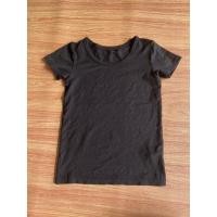 ราคา เสื้อเด็ก Heattech Uniqlo สีดำ แขนสั้น Sz.100 อกกว้าง 22” ตัวยาว 16” (23914708942)