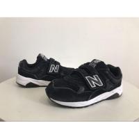 ราคา New Balance รองเท้าผ้าใบ แบบแปะ สีดำพื้นขาวดำ Sz.15-16 cm. รองเท้าเด็ก มือสอง (25177764386)
