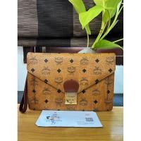 ราคา MCM ครัช มือ2 สภาพใช้งานทั่วไป แท้100% (23343226804)