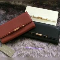 ราคา Charles&Keith Wallet กระเป๋าสตางค์ใบยาวหนังนิ่มสวย (320722)