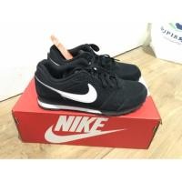 ราคา รองเท้า Nike MD runner 2 แท้ (มือสอง) (992569638)
