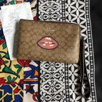 ราคา Coach wallet สายคล้องแขน ของแท้ outlet USA (มือ2 สภาพ99%) (2605834486)