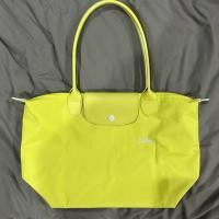 ราคา กระเป๋า LONGCHAMP Size M Long มือสอง ใช้น้อยมาก 1-2 ครั้ง ของแท้ พร้อมส่ง (25586823250)