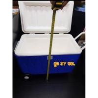 ราคา 40 ลิตร กระติกน้ำแข็งล้อลากทรงสี่เหลี่ยม มีช่องปล่อยน้ำไหล น้ำหนักเบา (สีแดง) รุ่น HP-803 (25522816290)