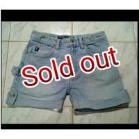 ราคา กางเกงขาสั้น GUESS (635467432)