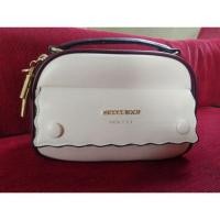 ราคา กระเป๋าสะพายข้าง Betty Boop มือ ✌️ (7123625631)