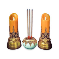 ราคา เทียนไฟฟ้า ชุดบูชาพระลาย พุ่มข้าวบิณฑ์ แบบใส่ถ่าน (5961049824)