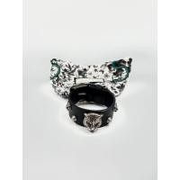 ราคา Used Gucci Feline Cat Studded black Leather Bracelet (24778667076)