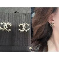 ราคา ของแท้ CHANEL ต่างหูลูกไม้สีดำครึ่งวงกลม 24B (29557633379)