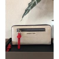 ราคา กระเป๋าสตางค์ Charles&Keith แท้ 100% (มือสอง) (19294550023)