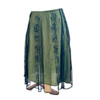 ราคา Monacoco MN425 กระโปรงผ้ามุ้งปักเลื่อมสีดำซับในสีเขียว (24021828910)