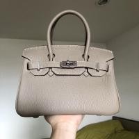 ราคา [แท้%] กระเป๋า Little Bunnyหนังแท้ มือ 1 Size 20 cm. (9092991512)