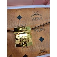 ราคา Sling bag MCM size 19 cm ของแท้ cross body สายโซ่ (25185832797)