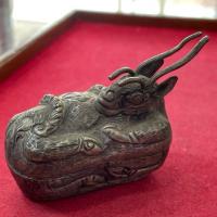 ราคา เครื่องเชี่ยนหมากเงินแท้ ตัวสัตว์(กวาง) น้ำหนัก35.53กรัม ไซต์ 3x6x5cm เงินแท้เก่าโบราณสวยสมบูรณ์ (27010412712)