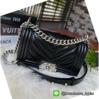 ราคา like new Chanel boy8” holo29 (20229393275)
