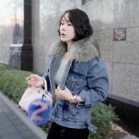 ราคา ส่งต่อเสื้อยีนส์บุขนกันหนาว เฟอร์ถอดได้ (1631265540)