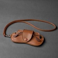 ราคา กล่องใส่แว่นตา สายคล้องแว่น กล่องแว่นหนังแท้ (29965174178)