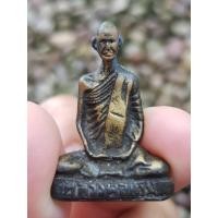 ราคา รูปหล่อหลวงพ่อเดิม วัดหนองโพ จ.นครสวรรค์ (ไม่ทราบที่) (18162106804)