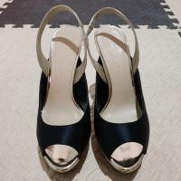 ราคา รองเท้าส้นสูง charles&keith (2615724092)