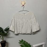 ราคา เสื้อครอปสีขาว แขนพอง (10901421708)