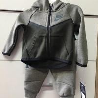 ราคา ชุดกันหนาวเด็กแบรนด์ nike แท้ ใหม่ (1480696547)