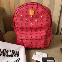 ราคา เป้mcm สีชมพูแดง size m ของแท้100% (1948437082)