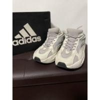 ราคา YEEZY Boost 700 V2 "Static" มือสอง (17417823703)