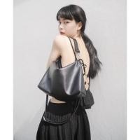 ราคา กระเป๋าสะพาย - minimal bag (18568743554)
