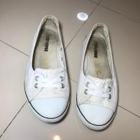 ราคา รองเท้าผ้าใบ converse เบอร์ 38 แบบสวม slip on (586089787)