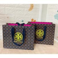 ราคา ถุงกระดาษเคลือบ Tory แท้% ขนาดกลาง (20372621919)