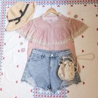 ราคา เสื้อวินเทจแขนระบายผ้าชีฟองสีชมพู แต่งลูกไม้ (9709979882)