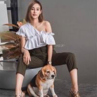 ราคา ชุดเซ็ท เสื้อไหล่เดี่ยวระบาย มาพร้อมกางเกง เอวสม็อคหลัง สีเขียวขี้ม้าผ้าซาร่าอย่างดี มีเข็มขัด (7517178271)