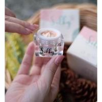 ราคา ครีมกันแดดซิลกี้ซันสกรีน (11739811204)