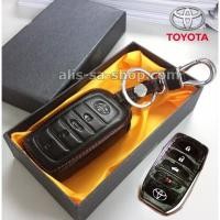 ราคา ซองกุญแจรถ ซองหนังแท้ ใส่กุญแจรีโมทรถยนต์ Toyota Fortuner TRD‎,Camry Hybrid,Legender 2015-23 รุ่นหนังนิ่ม 4 ปุ่ม (23668348871)
