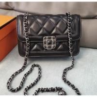 ราคา กระเป๋าสพายข้าง Madha มาดา หนังนิ่ม (18140272639)