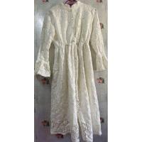 ราคา เดรสลูกไม้สีขาวมือสอง (9821939126)