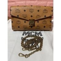 ราคา MCM Millie 9” Flap crossbody in viseto USED สภาพนางฟ้า (14031880989)