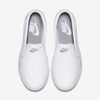 ราคา Nike toki slip on แท้ 100% (1132854342)