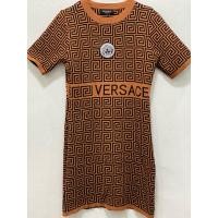 ราคา เดรสไหมพรม ลายVERSACE สีส้ม ผ้าหนา อกถึง40 เอวถึง 34 (29661345619)