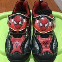 ราคา รองเท้าผ้าใบ Spider man มีไฟ (มือ2) (797118198)