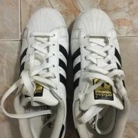 ราคา Adidas Superstar ของแท้ป้ายทอง มือ2 สภาพ90% (1266532284)