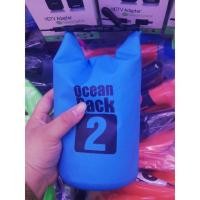ราคา สินค้าพร้อมส่งOcean​ pack​ กระเป๋ากันน้ำ​ 2​ลิตร​ สีฟ้า​ (3511813740)