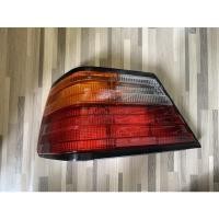 ราคา กรอบไฟท้าย w124 ข้างซ้าย ใหม่แท้ (10345560521)