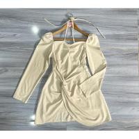 ราคา ส่งต่อเดรสสั้นแขนยาวสีครีมอ่อน งานเชือกคล้องคอ แต่งกระโปรงผูกผ่าข้าง ซิปหลัง ไซส์L งานป้ายนอก ผ้าดี ใส่สวย ใส่ออกงานได้ (25028459089)