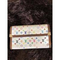 ราคา พร้อมส่ง**กระเป๋าสตางค์ใบยาวมัลติLVแท้มือสอง (8025990930)