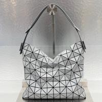 ราคา ♞,♘,♙BaoBao BAGUETTE ของแท้จาก Shop baobao issey Miyake fdki (26067009236)