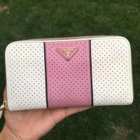 ราคา กระเป๋าสตางค์ prada มือสองแท้ % (2400413346)