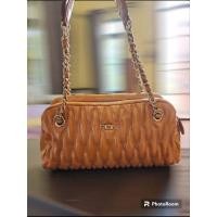 ราคา FION กระเป๋าแบรนด์แท้ สินค้ามือสองของแท้ (22252795827)