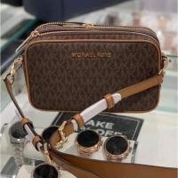 ราคา Michael kors Crossbody bag (14396656192)
