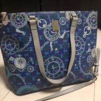 ราคา กระเป๋าสะพายแบรนด์ Artfever มือ2สภาพใช้งาน (7433024466)